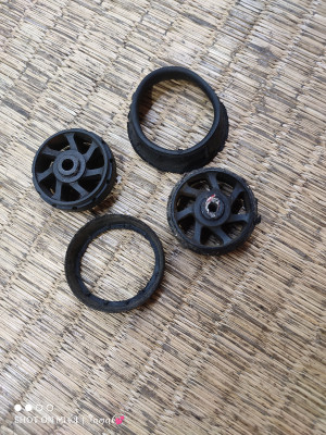 Skybags trolley wheel replacement on sale