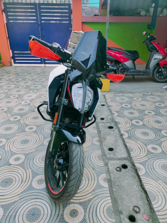 Windshield for ktm duke 250 2025