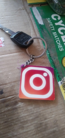 Instagram logo keychain top