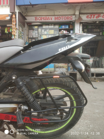 Pulsar 220 saree guard store