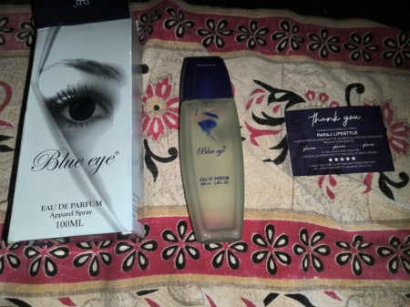 Blue eyes shop perfume price