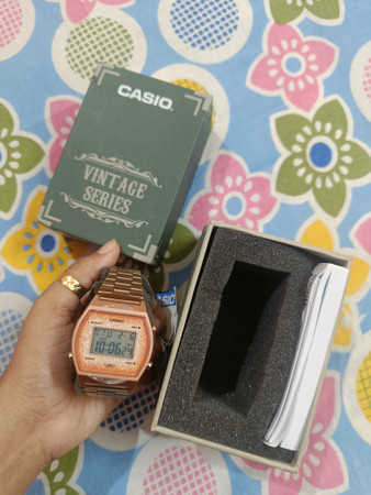CASIO B640WCG 5DF Vintage Series Digital Watch For Men Women