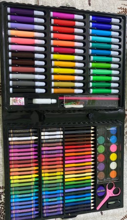 150-Piece Art Set, Deluxe Professional Color Set, Coloring