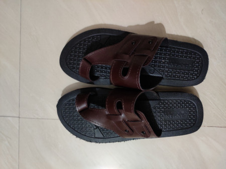 Lakhani Vardaan Men Slippers Buy Lakhani Vardaan Men Slippers