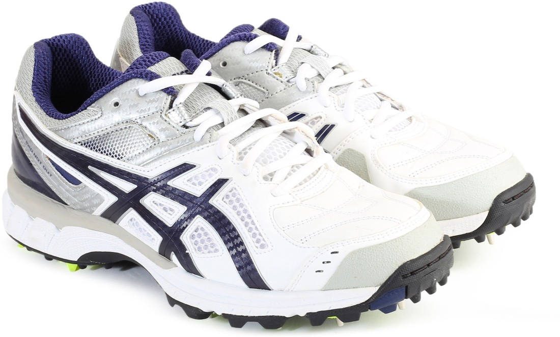 Asics 220 on sale not out