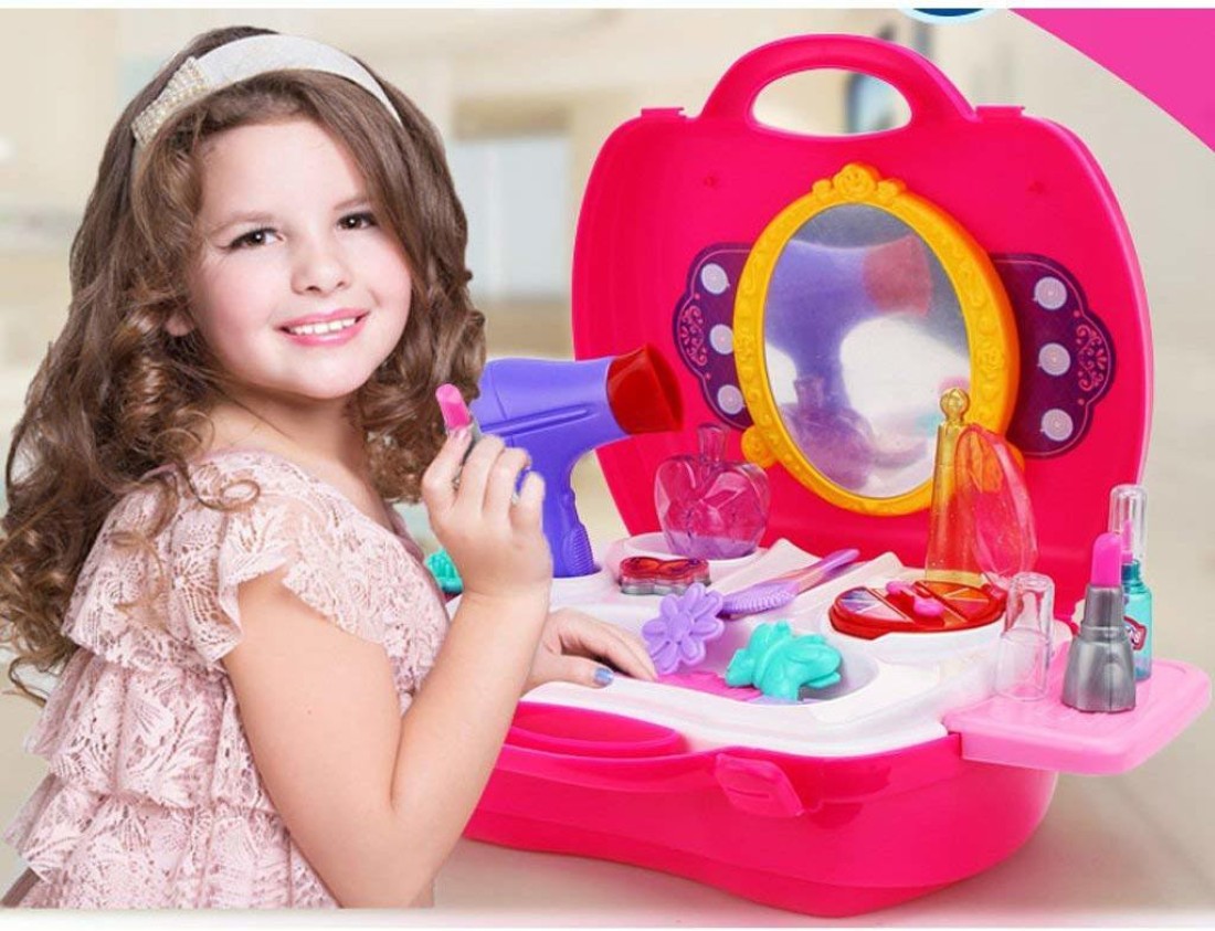 myra toys Dream Beauty kit - Dream Beauty kit . Buy Dream Beauty kit toys  in India. shop for myra toys products in India.