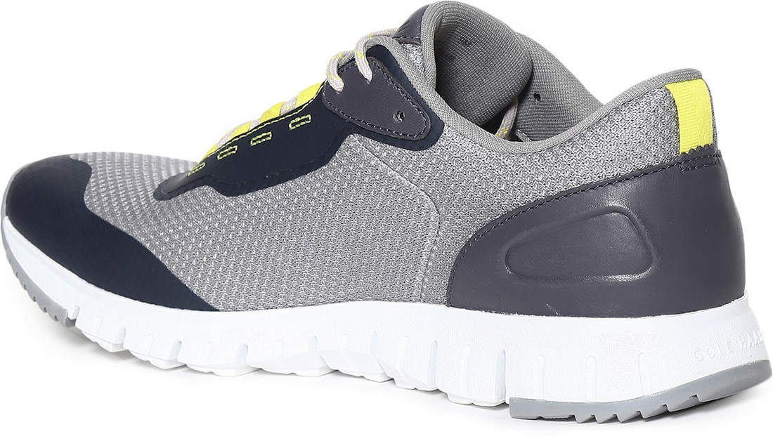 Grand sport flex sneaker top