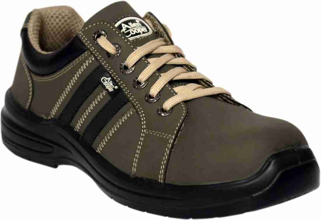 Tiger safety hot sale shoes flipkart