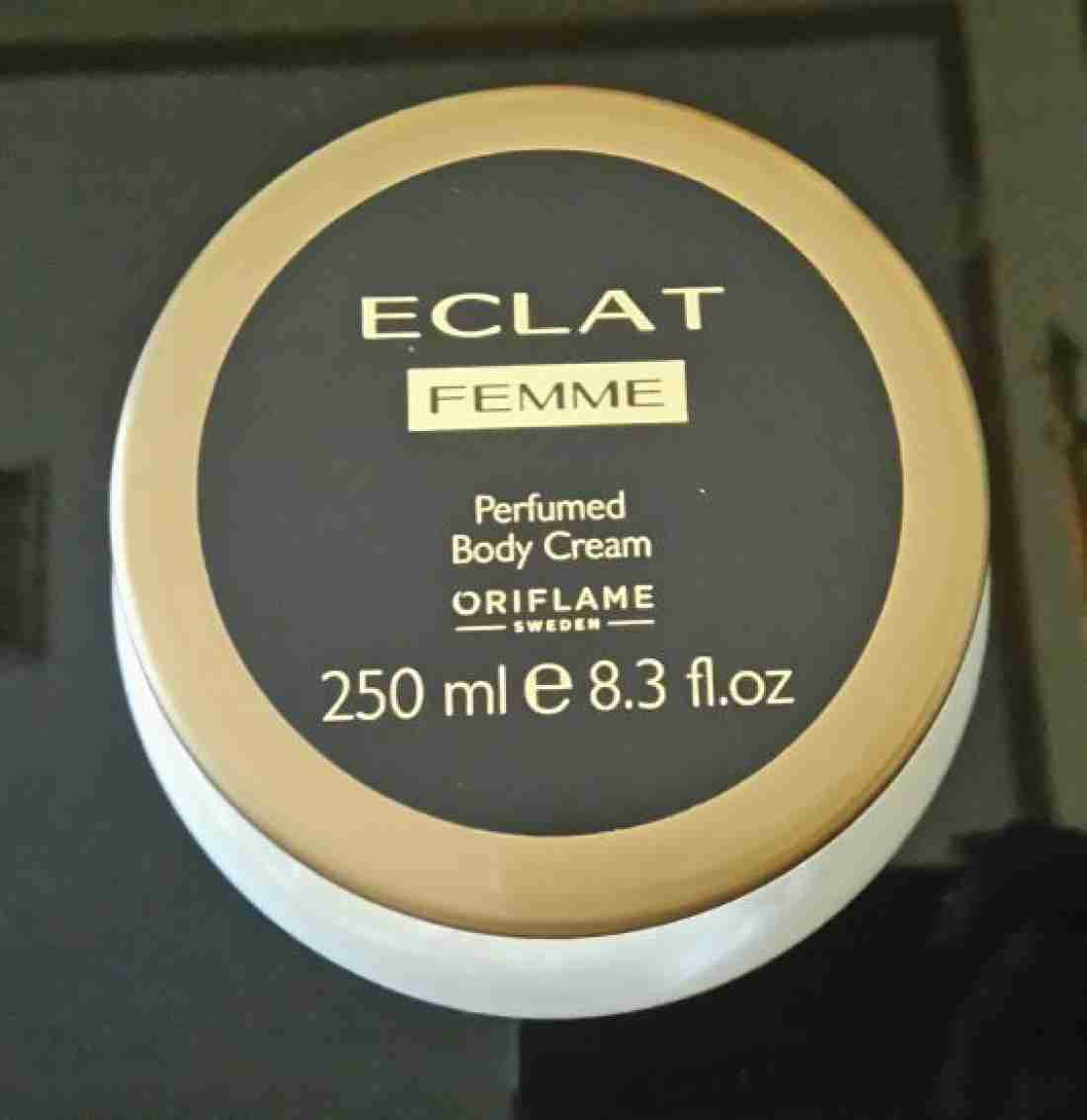 Buy Oriflame Sweden Eclat Femme Eau de Toilette 50ml (30128) With Glacier  Body Spray 75ml(Set of 2) on Flipkart