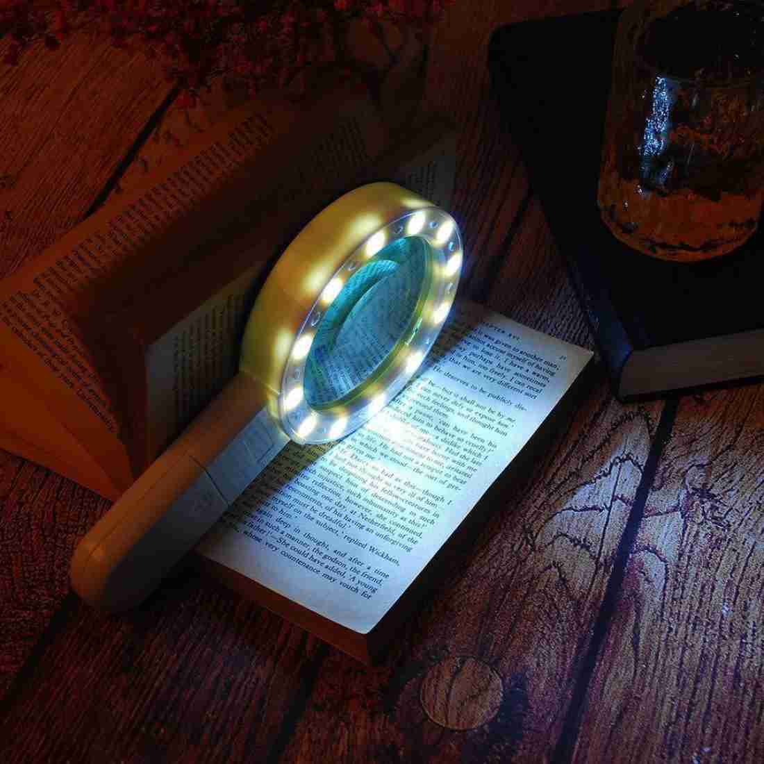 Large Magnifier With Light