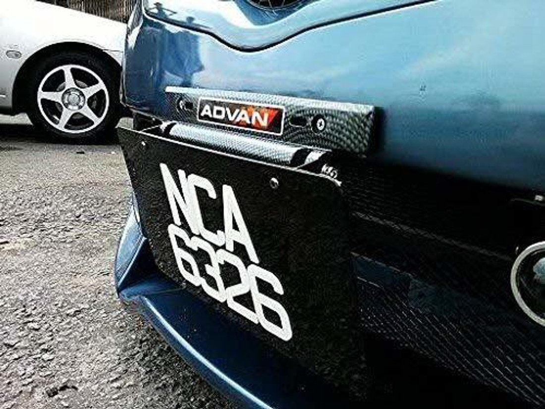 Audi a3 deals number plate holder