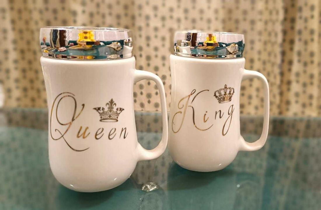 https://rukminim2.flixcart.com/image/1100/1300/l3929ow0/mug/j/x/n/white-printed-with-mirror-lid-400-ml-king-queen-elipsis-original-imageetuynm7wffx.jpeg?q=90