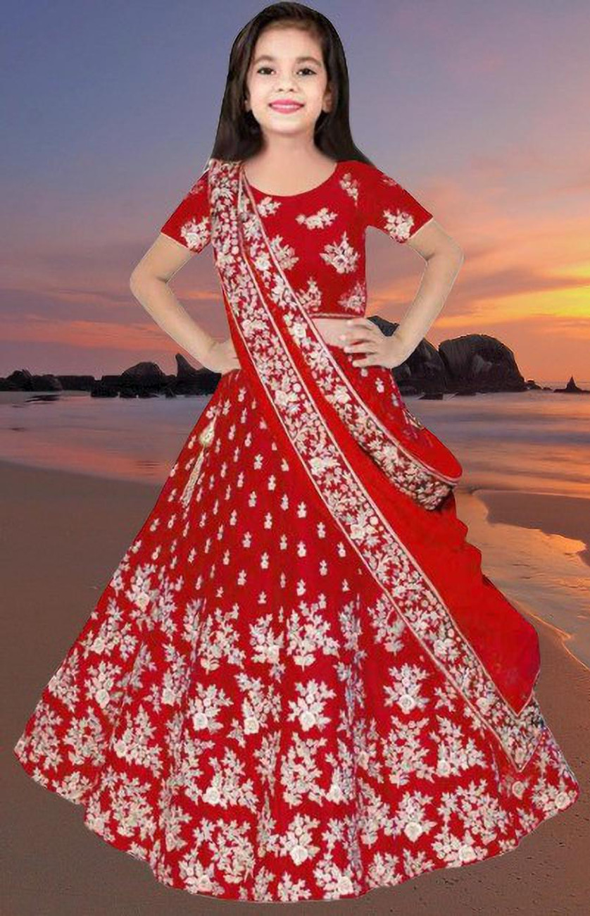 Dus saal ki hot sale ladki ka lehenga