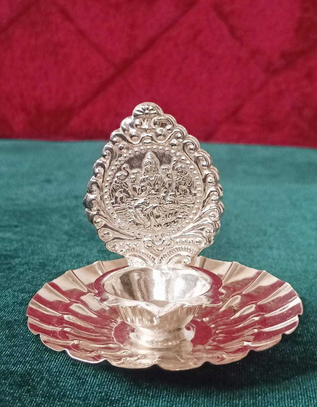 Silver sales gajalakshmi vilakku