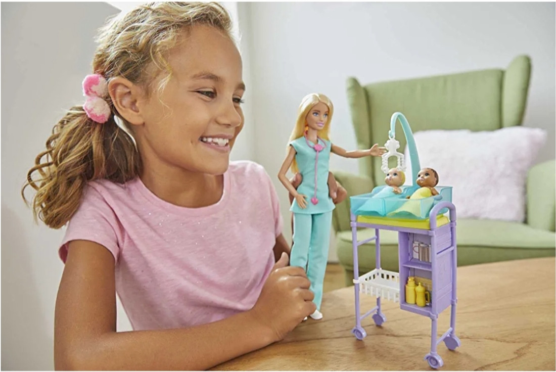 BARBIE BABY DOCTOR PEDIATRA DOLLS AND PLAYSET BABY DOCTOR