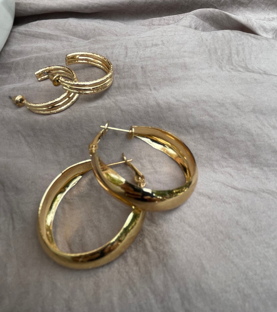 Gold Hoop Circular Earrings