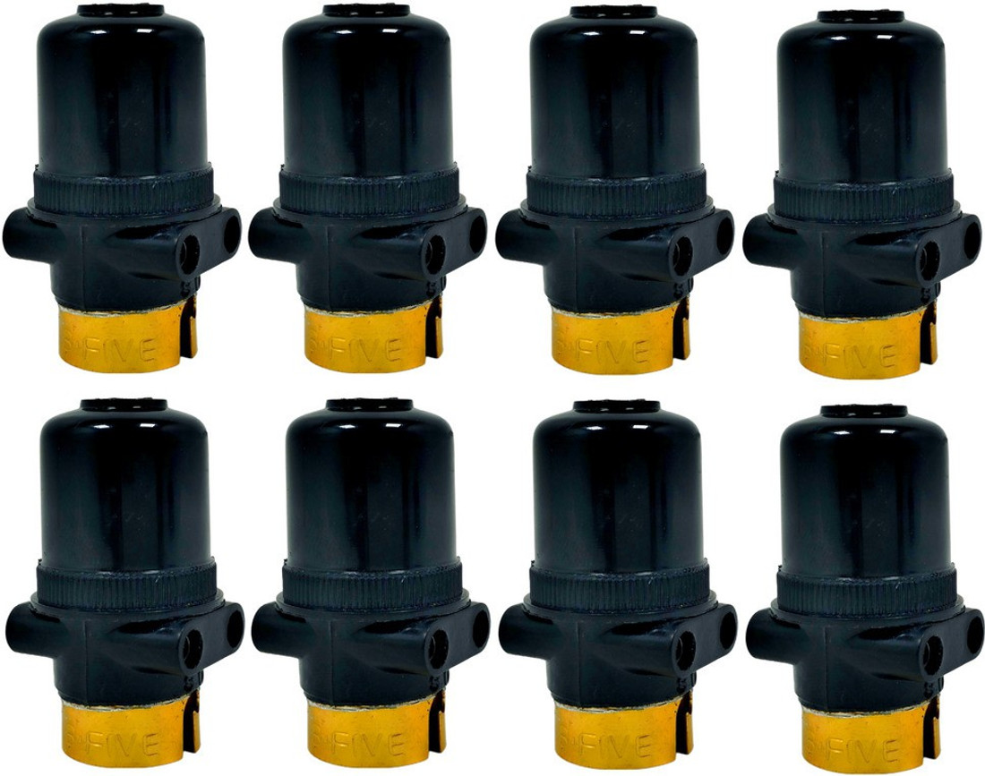 Multi plug bulb holder outlet