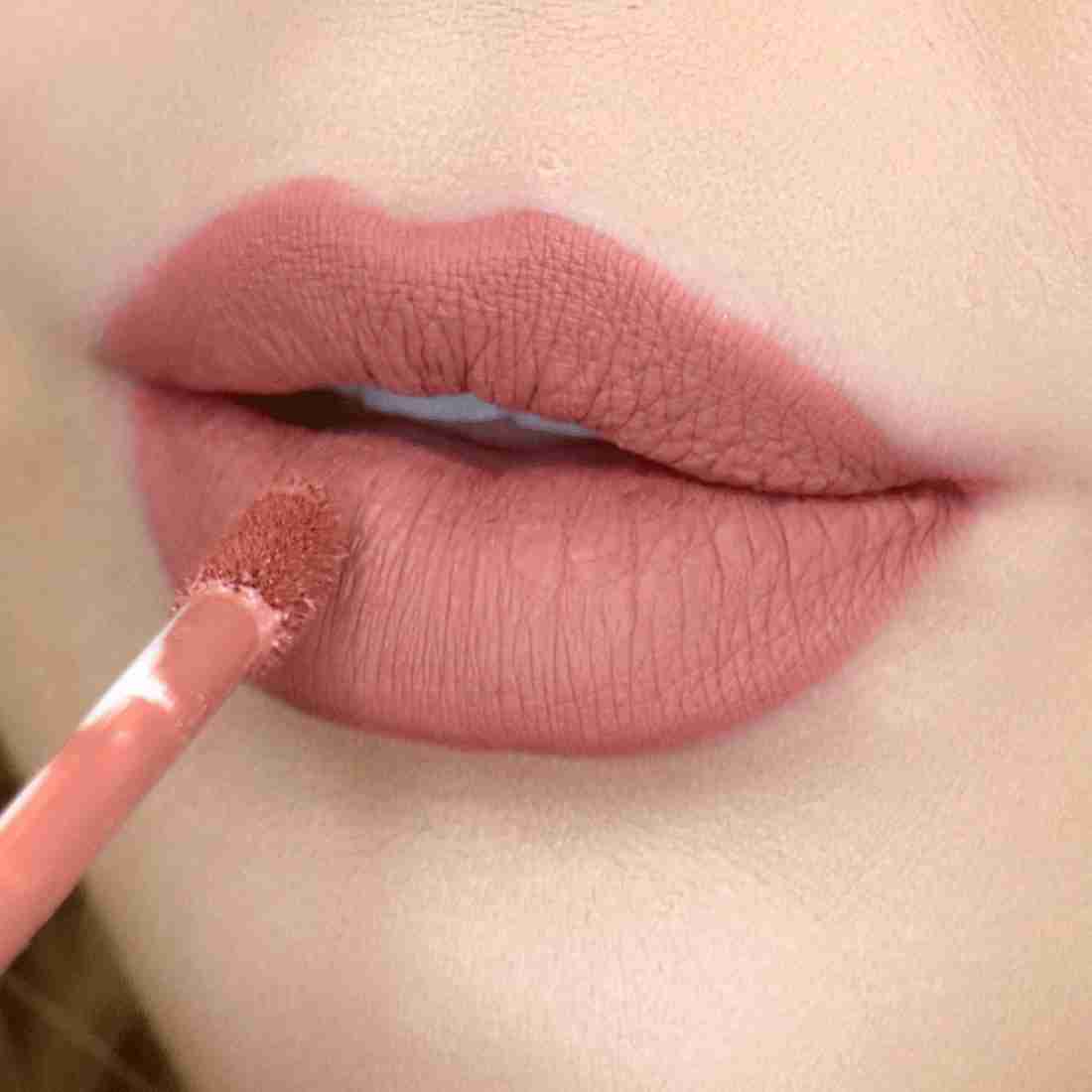 Lipstick Tips : अगर आप भी लिपस्टिक खरीद रहे है तो इन टिप्स को जरूर जानें
