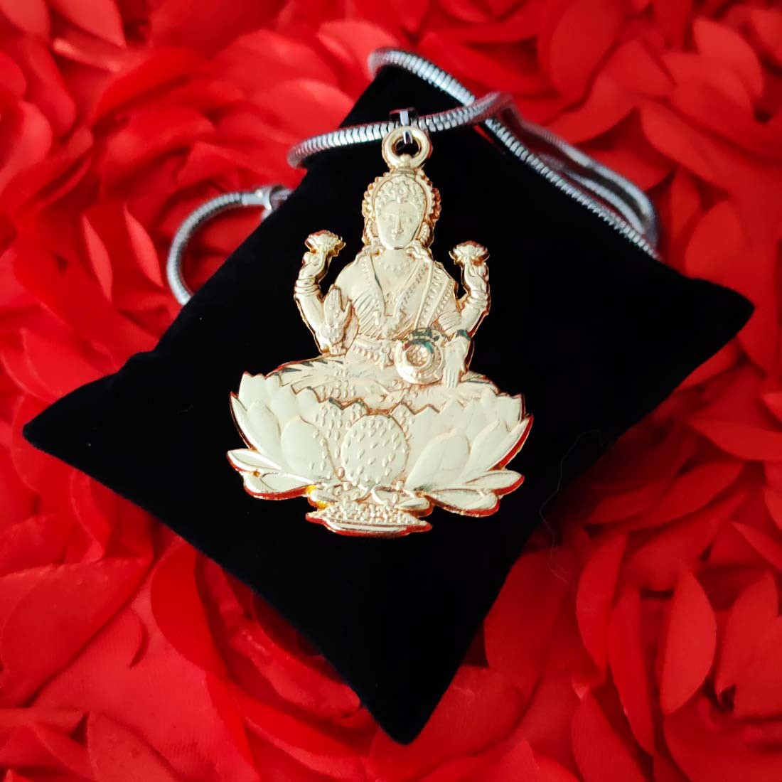 Shiv Jagdamba Religious Lord Godess Shri Mahalakshmi Pendant