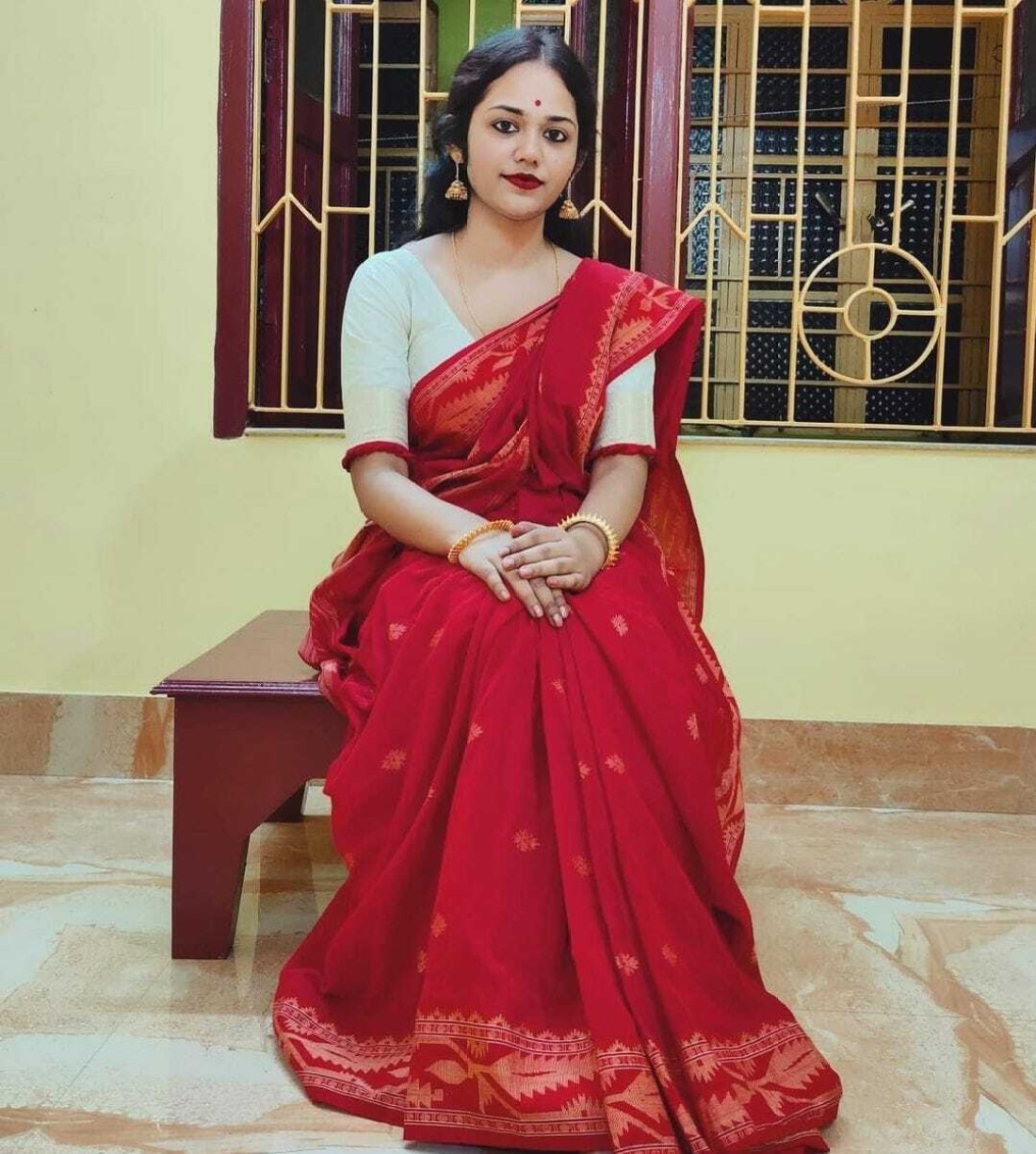 Red Sarees (रेड साड़ी) - Buy Red Colour Sarees Online at Best Prices In  India