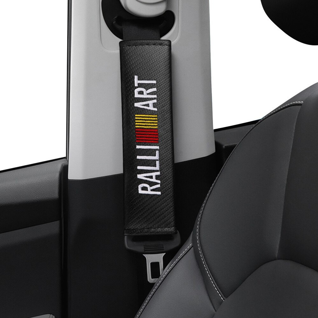 Omni clearance seat belt