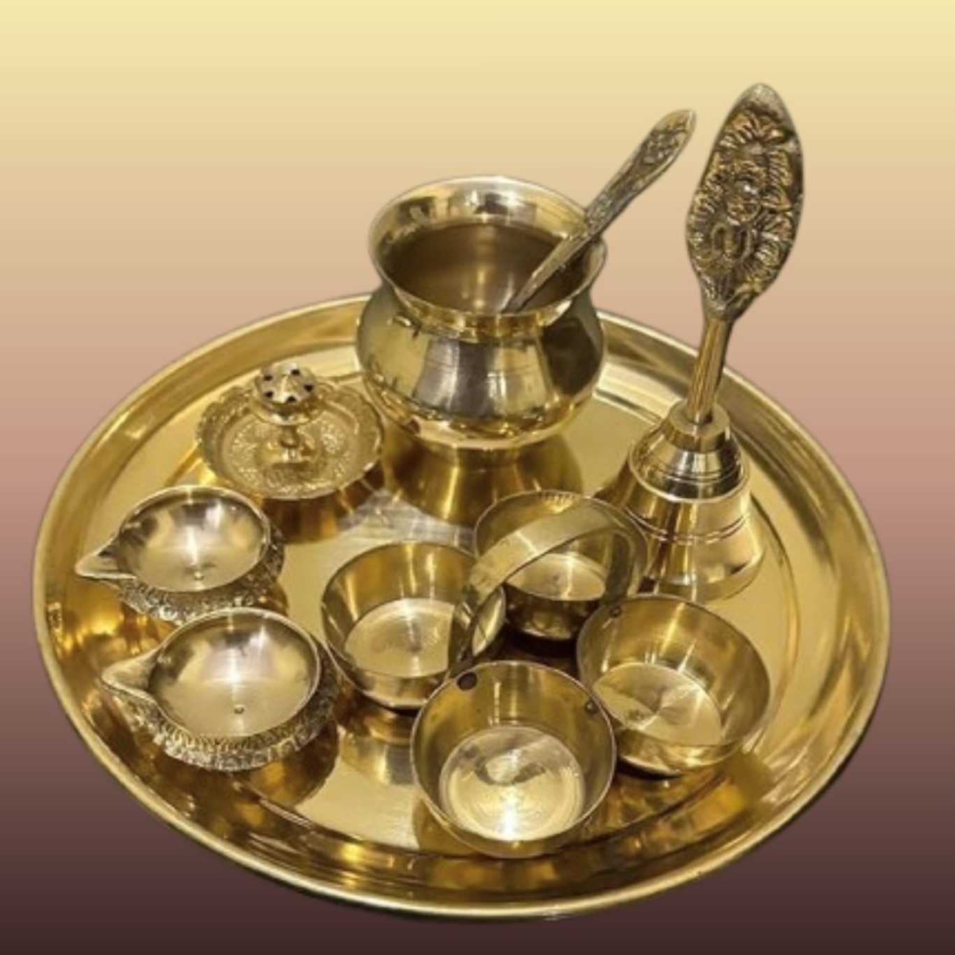 HUZUR JI యాంటిక్ ఫినిష్ బ్రాస్ పూజ థాలీ సెట్ – 5 పీస్ చోక్డా థాలీ