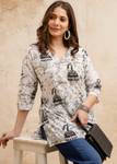 Surhi Women Printed Straight Kurta