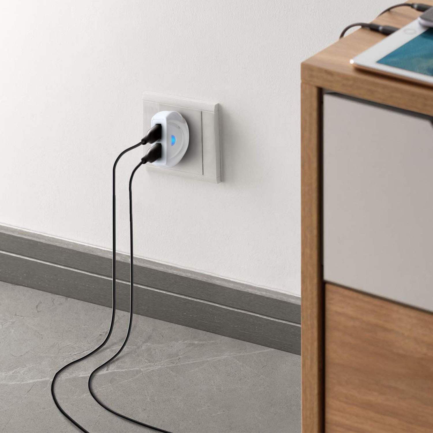 Image of Callmate 10 W 3.1 A Wall Charger for Mobile (White)