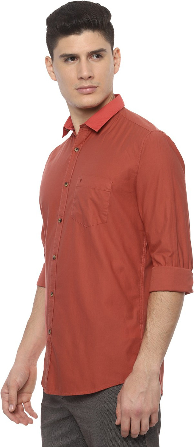 Image of VAN HEUSEN Men Slim Fit Solid Casual Shirt