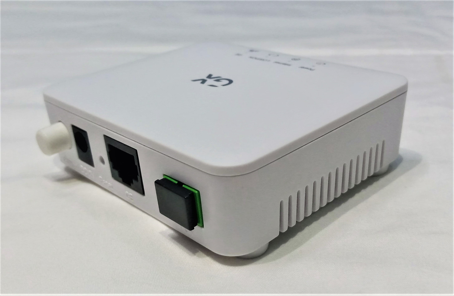 Image of GX Group Earth-1000R Router 2.4 GHz 1000 Mbps Wifi Speed Dual Band Internal Antenna Ethernet (Cable Broadband) (White)