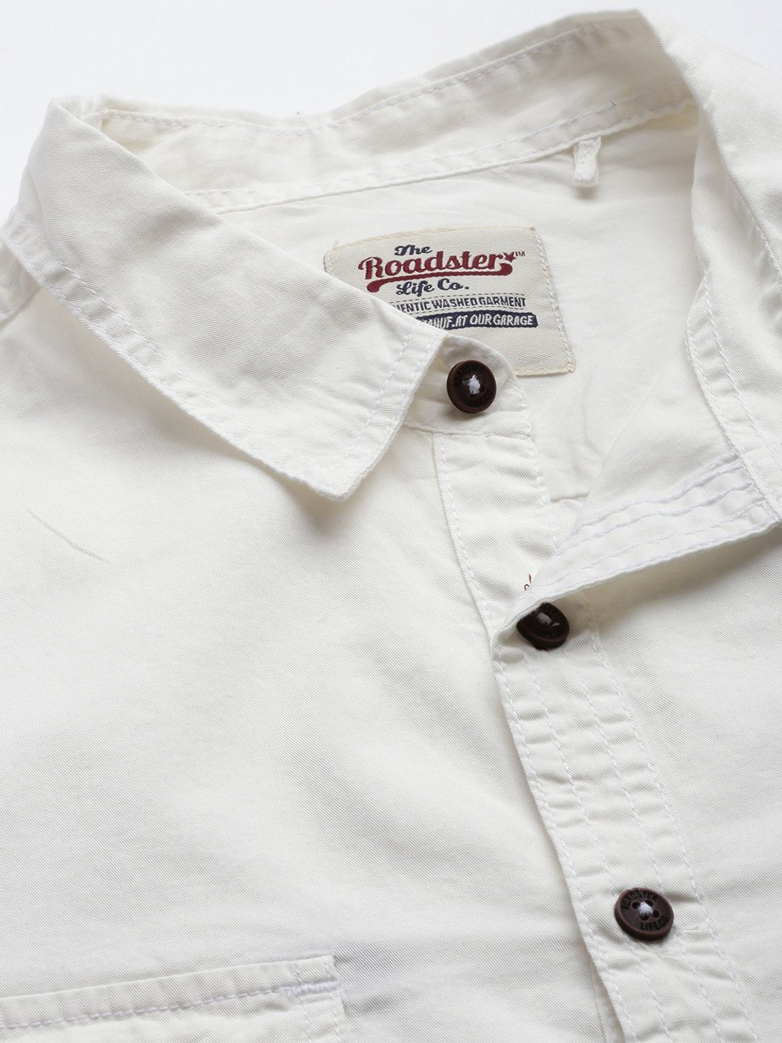 Image of Roadster Men Regular Fit Solid Spread Collar Casual Shirt