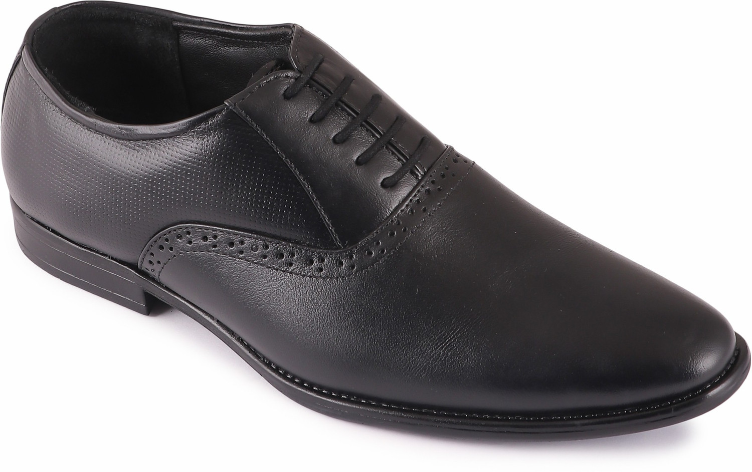 Image of WALKAROO Elegant Genuine Leather Shoes for Office, College, and Formal Occasions Oxford For Men (Black , 9)