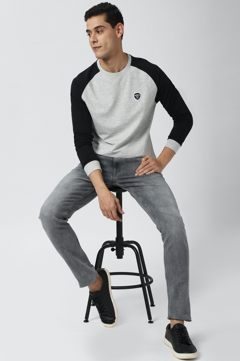 Image of PETER ENGLAND Men Full Sleeve Color Block Sweatshirt