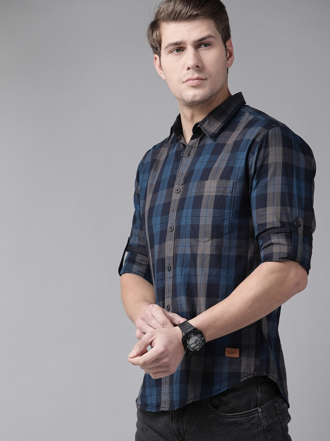 Image of Roadster Men Slim Fit Checkered Spread Collar Casual Shirt