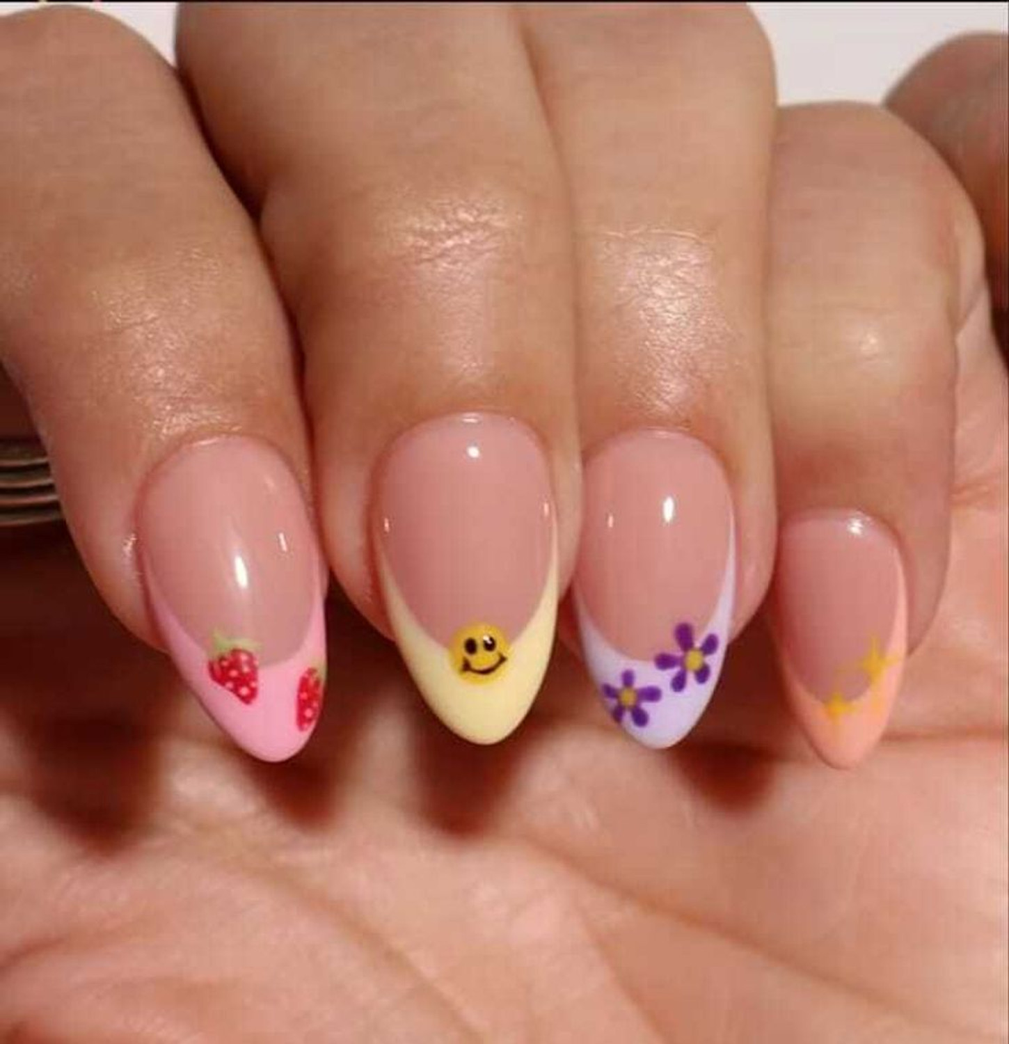 Image of NAILSFOREVE PRESS ON NAIL WHITE, PINK, BLACK (Pack of 10)