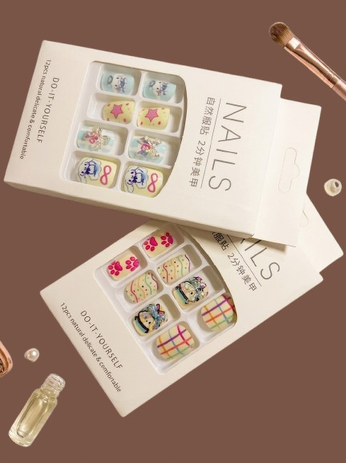 Image of NAILSFOREVE PRESS ON NAIL WHITE, PINK, BLACK (Pack of 10)
