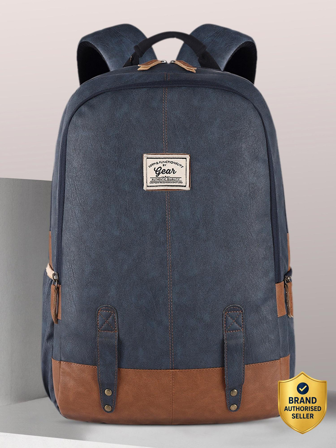 Gear Classic Leather 28L Laptop Backpack - Image 6