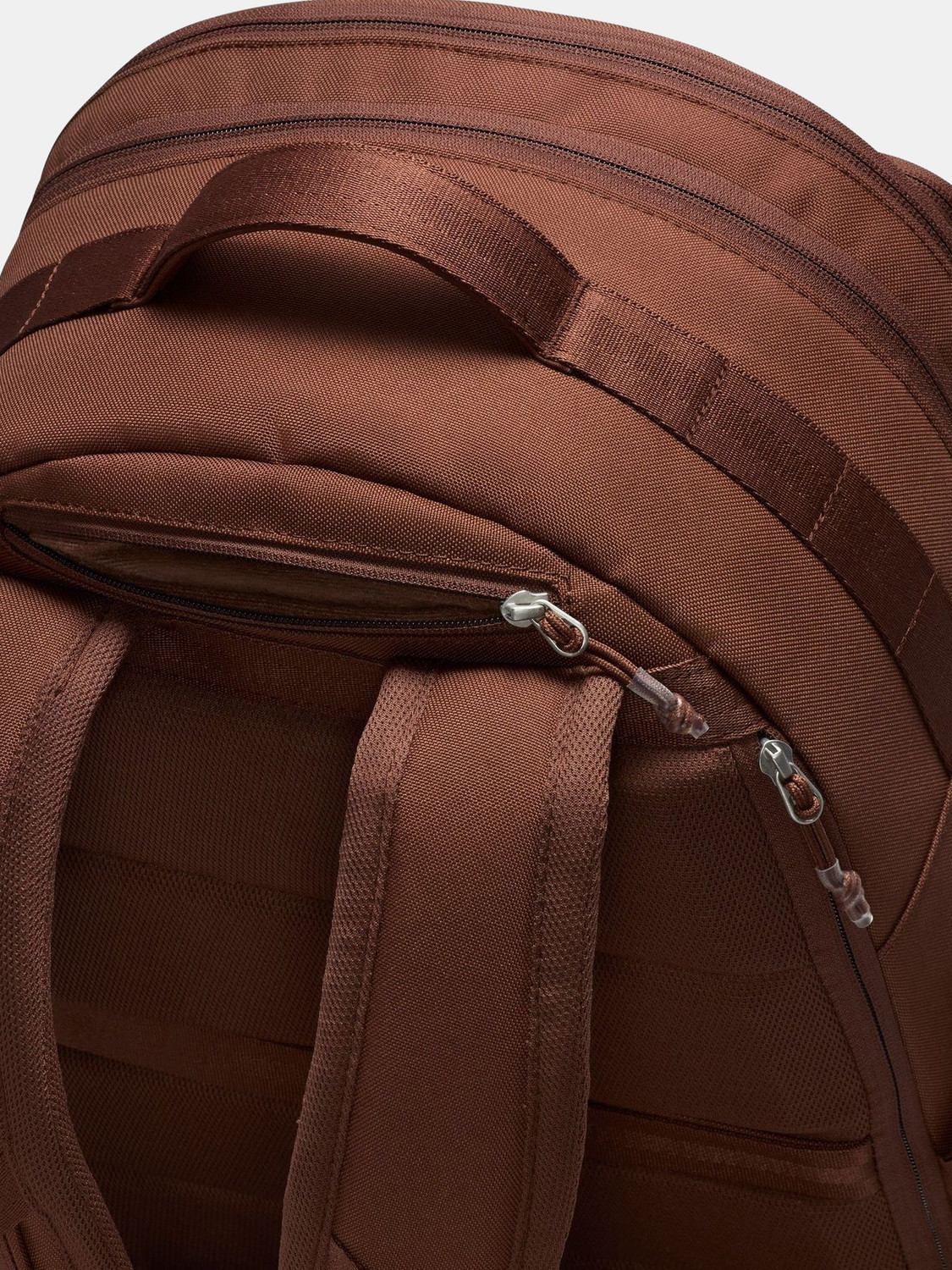 Image of NIKE Large 33 L Backpack Utility Power (Brown)