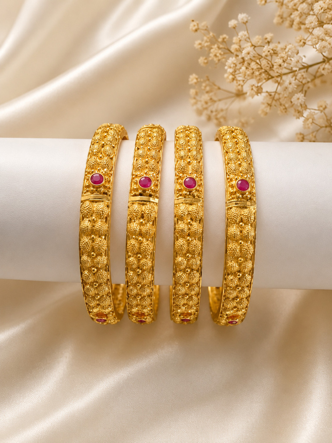 Image of RUBANS Alloy Gold-plated Bangle Set (Pack of 2)