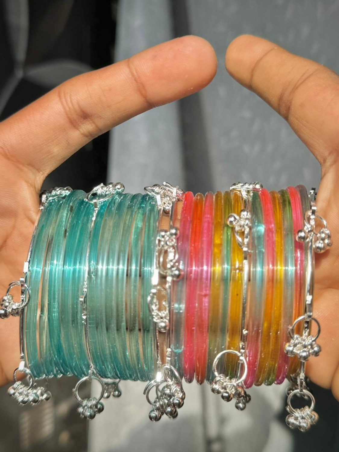 Image of NIRANJN Glass Beads Bangle Set (Pack of 16)