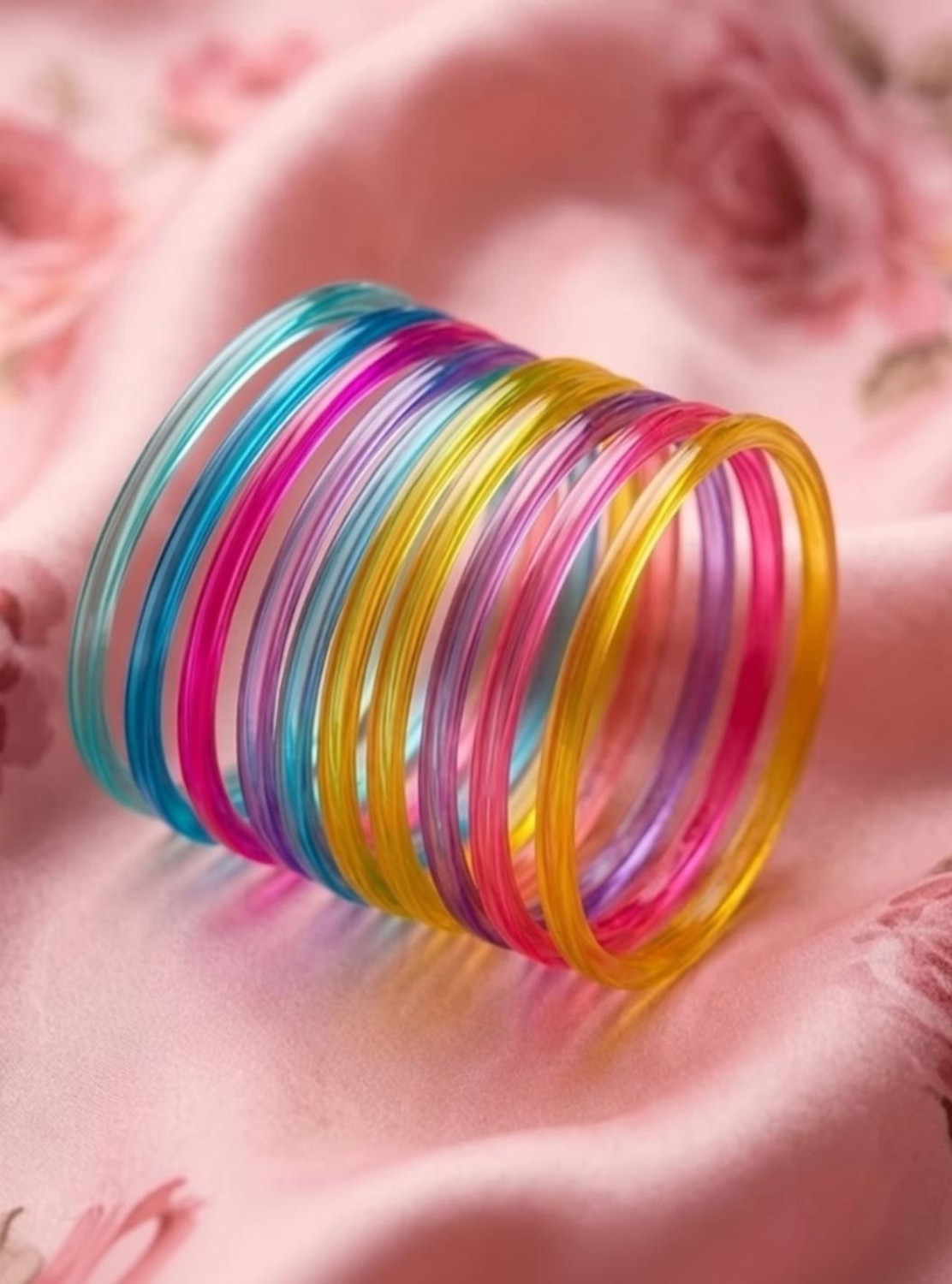 RICHATRADERS Glass Crystal Bangle (Pack of 8) - Image 1