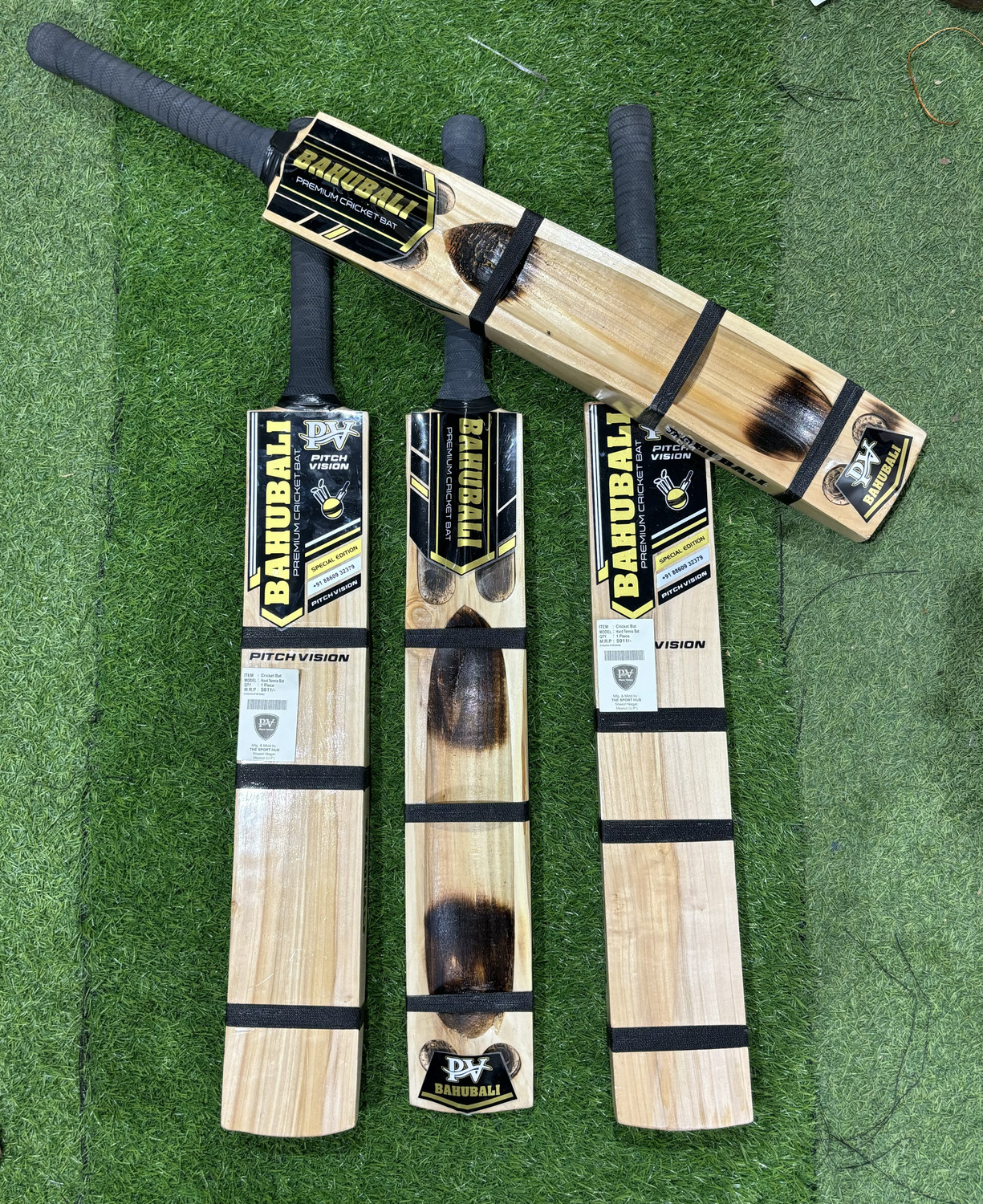 Image of HouseOfCommon new classic trending designer double blade scoop bat for hard tennis Kashmir Willow Cricket Bat For 15+ Yrs (900-1100 g)