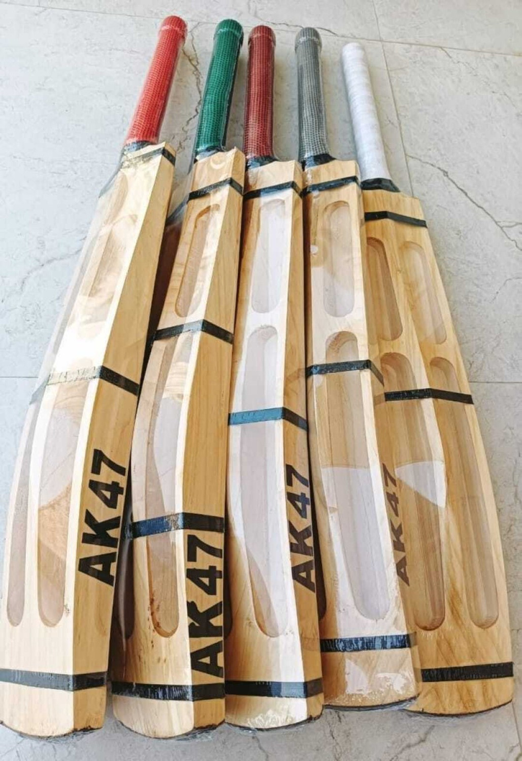 Image of AGGIENext Bheem Boundary 4 slot Tennis Ball Cricket bat Kashmir Willow Cricket Bat For 15+ Yrs (1120)