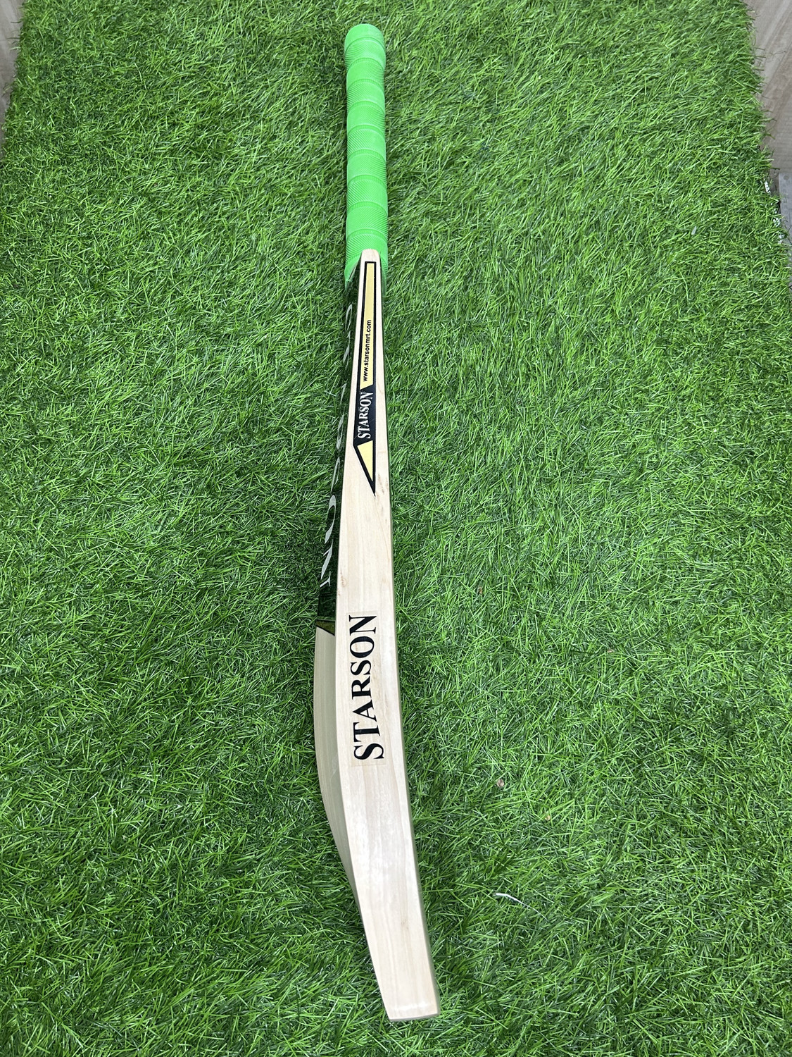 Image of Starson Hippo Size-5 no bat English Willow Cricket Bat For 8 Yrs (900 g)