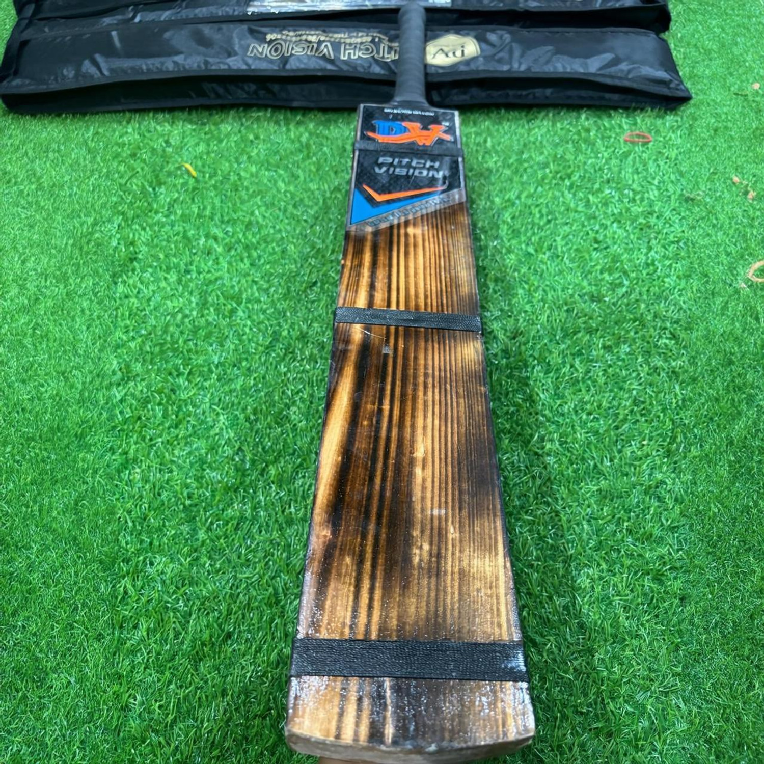 Image of SG RSD Spark Kashmir Willow Cricket Bat Kashmir Willow Cricket Bat For 15+ Yrs (900-950)