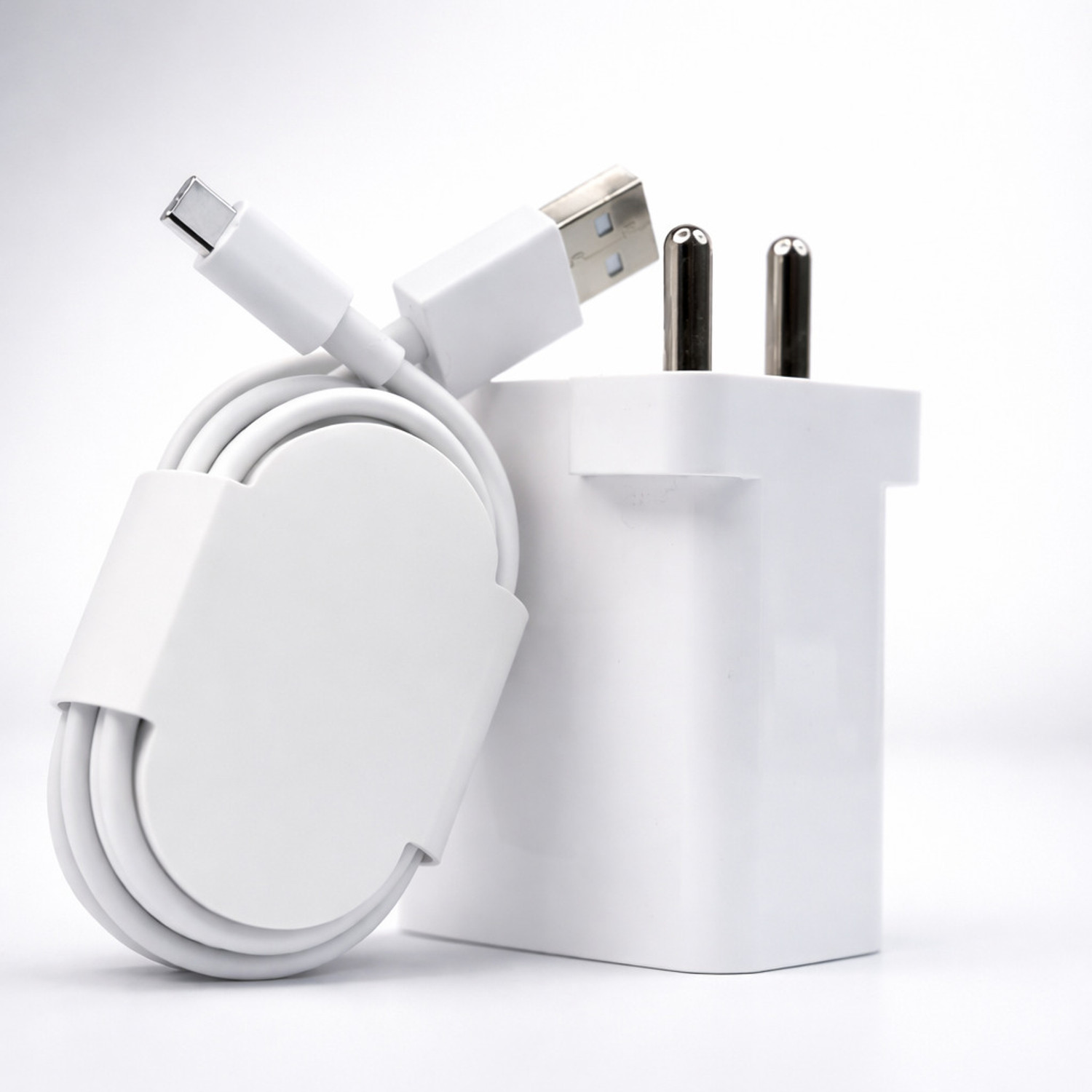 Image of Coracao 100 W GaN 5 A Wall Charger for Mobile with Detachable Cable (White)