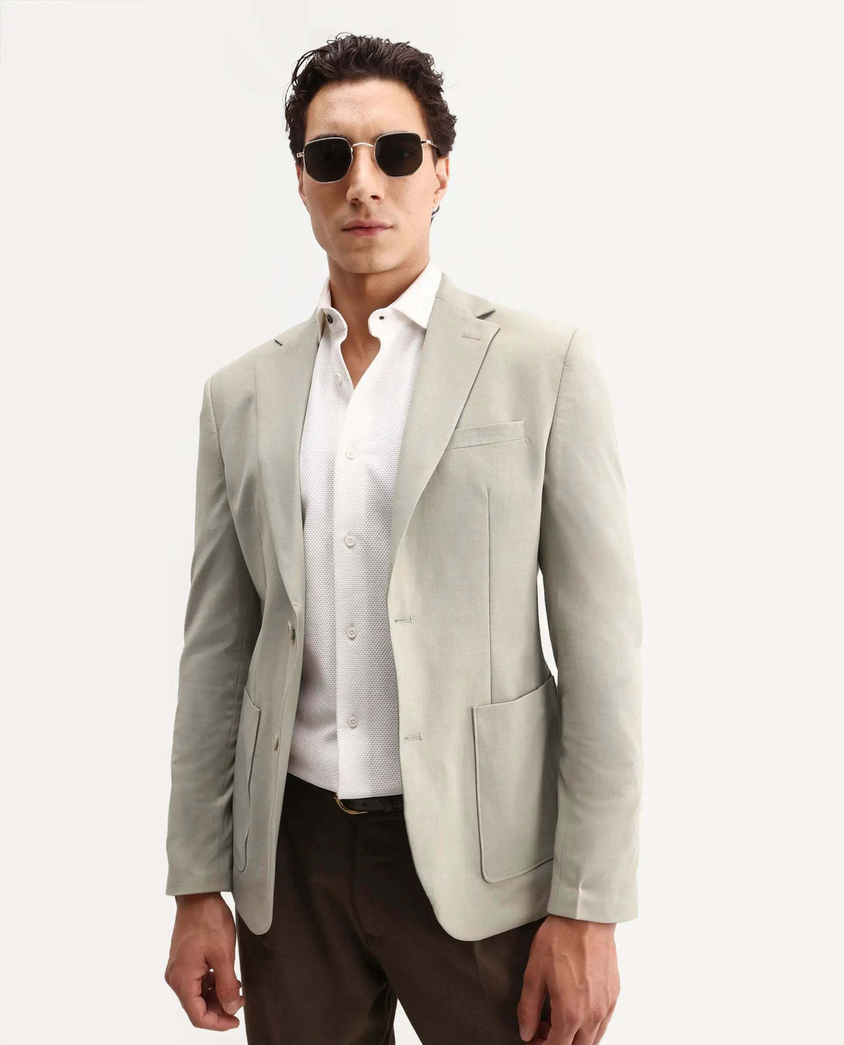 Image of RARE RABBIT Men Solid Single Breasted Formal Blazer (Green)