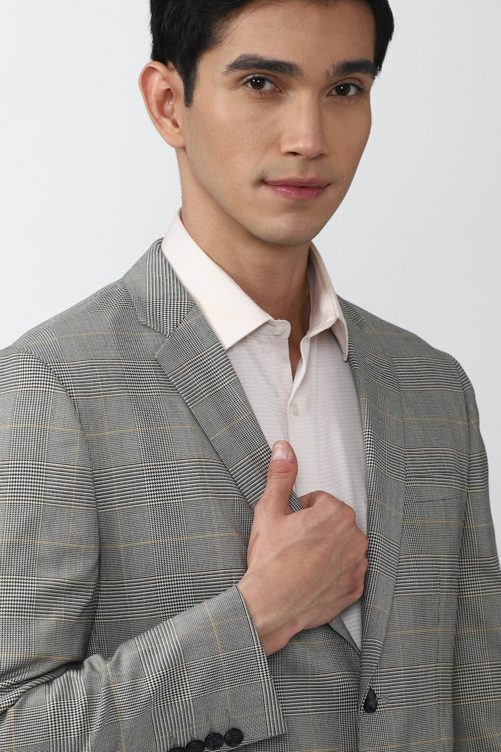 Image of PETER ENGLAND Men Checkered Single Breasted Party Blazer (Grey)