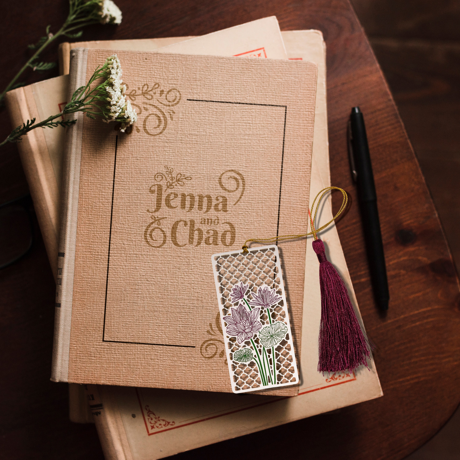 Image of Artivoke ART0038 The Beautiful Bookmark silver-plated with enamel art work Bookmark. Bookmark (A Beautiful Cutwork Flower Design, Silver)