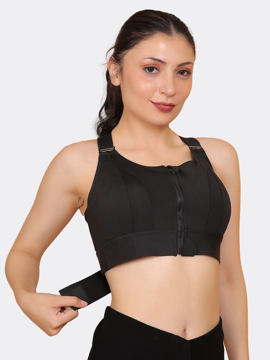 Image of EYEOFPANTHER Women Sports Lightly Padded Bra (Black)